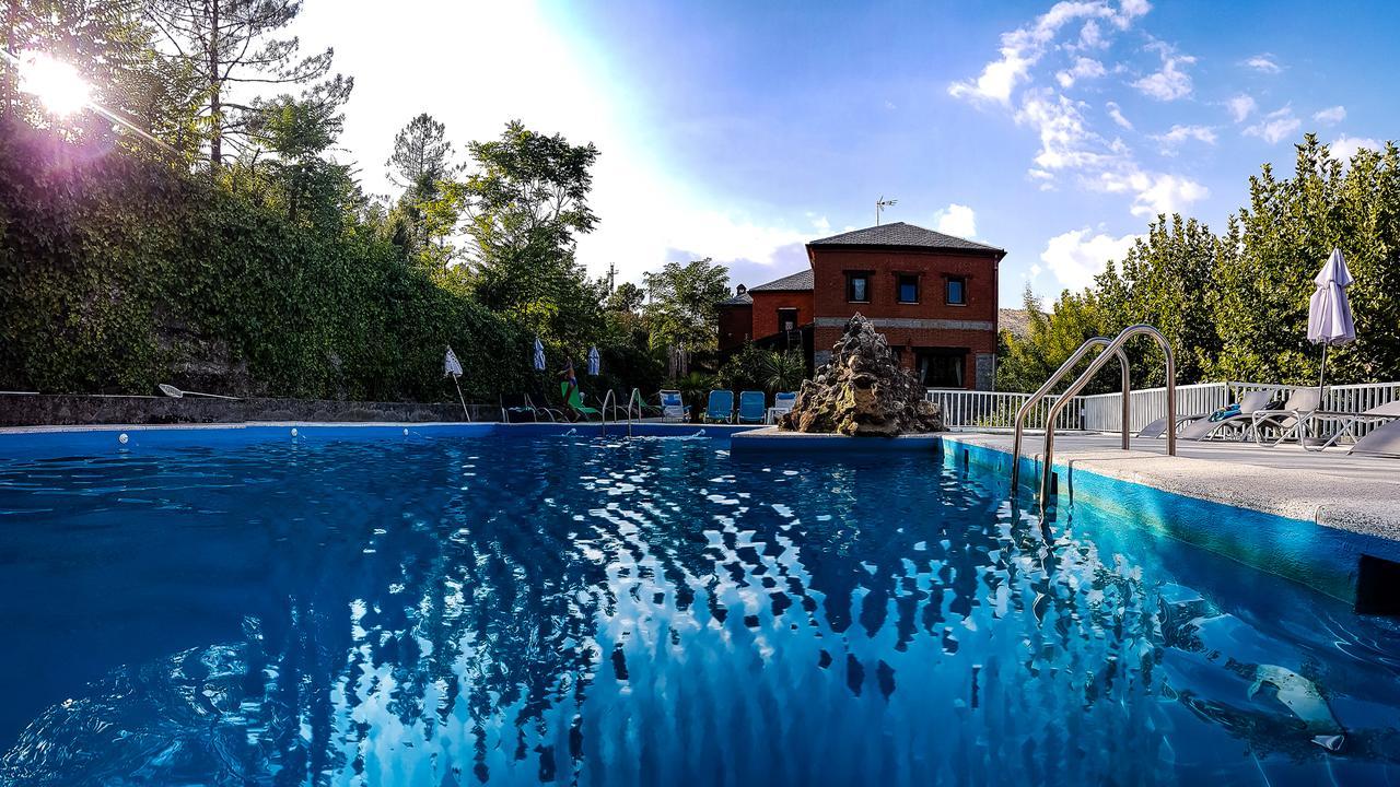 Hotel Rural Don Burguillo El Tiemblo Buitenkant foto